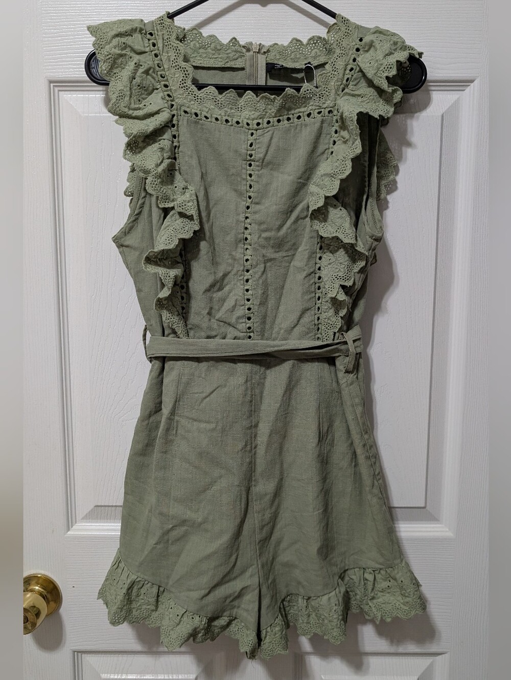 Simplee Olive Green Eyelet Romper with Ruffle Trimge Size Medium Womens